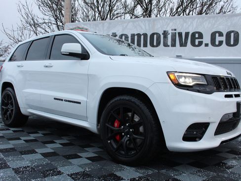 Used 2020 Jeep Grand Cherokee SRT w/ Trailer Tow Group IV image 91