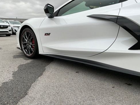 Used 2023 Chevrolet Corvette Stingray Premium Conv w/ Z51 Performance Package RWD image 14