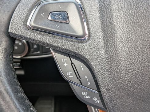 Used 2017 Lincoln MKX Reserve w/ Driver Assistance Package image 28