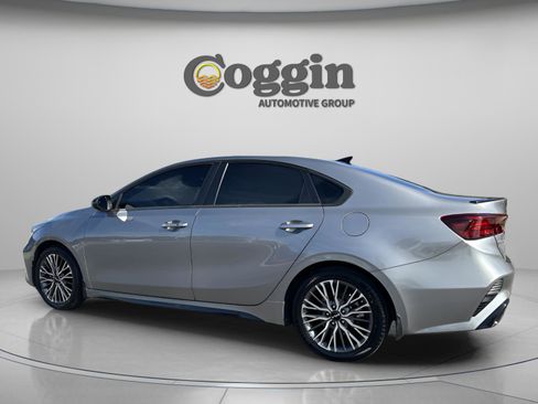 Used 2023 Kia Forte GT-Line w/ GT-Line Premium Package image 4