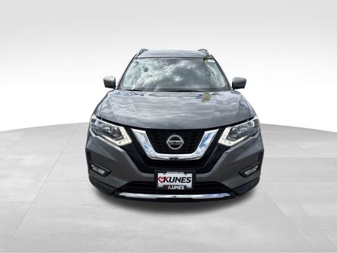 Used 2018 Nissan Rogue SL FWD image 2