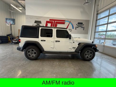 Used 2021 Jeep Wrangler Unlimited Sport AWD/4WD image 3