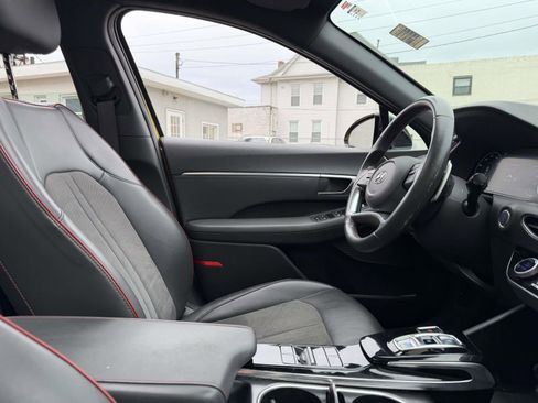 Used 2021 Hyundai Sonata SEL Plus w/ Tech Package FWD image 14