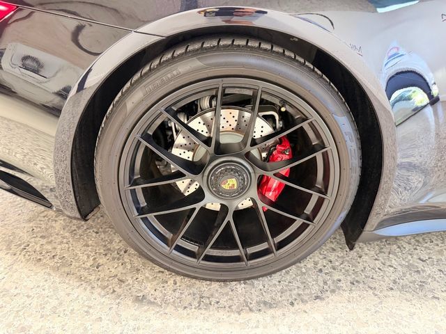 Used 2018 Porsche 911 Carrera GTS RWD image 42
