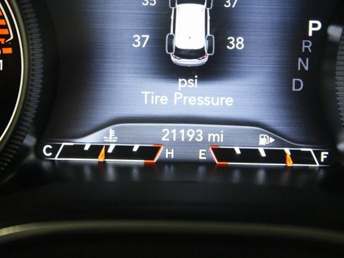 Used 2020 Jeep Cherokee Limited image 30