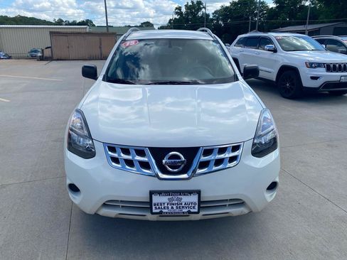 Used 2015 Nissan Rogue S w/ Convenience Package FWD image 3