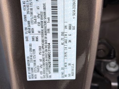 Used 2021 Ford F250 Lariat w/ Lariat Value Package image 27