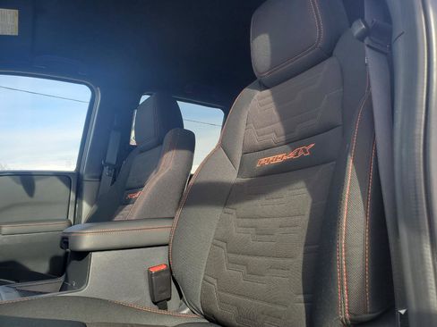 Used 2022 Nissan Frontier PRO-4X image 10