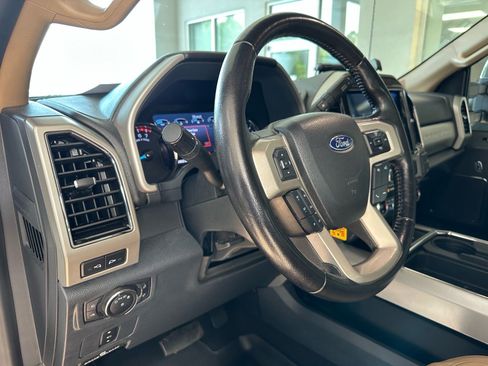 Used 2022 Ford F250 Lariat w/ Chrome Package AWD/4WD image 20