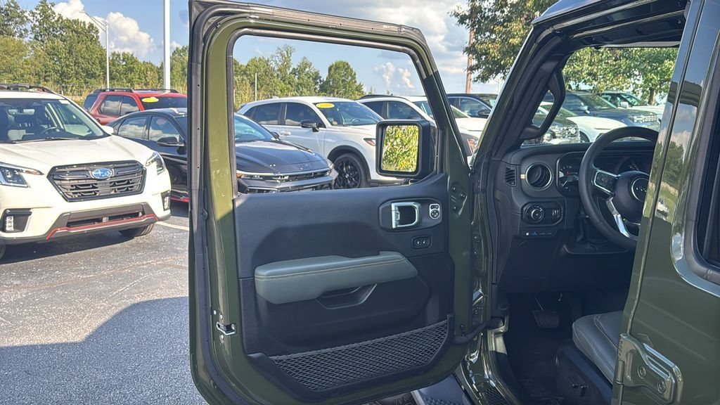 Used 2024 Jeep Wrangler High Altitude AWD/4WD image 14