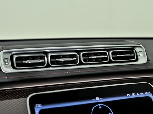 Used 2024 Mercedes-Benz S 63 AMG S image 34