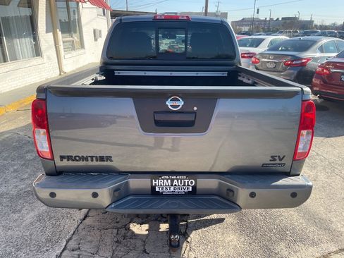 Used 2018 Nissan Frontier SV w/ Value Truck Package image 6