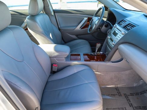Used 2008 Toyota Camry XLE image 16