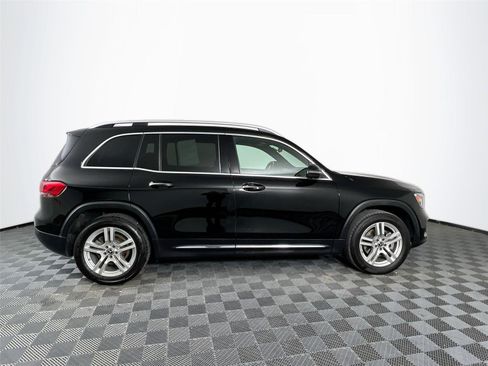 Used 2021 Mercedes-Benz GLB 250 4MATIC image 7