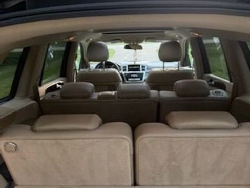 Used 2014 Mercedes-Benz GL 450 4MATIC image 13