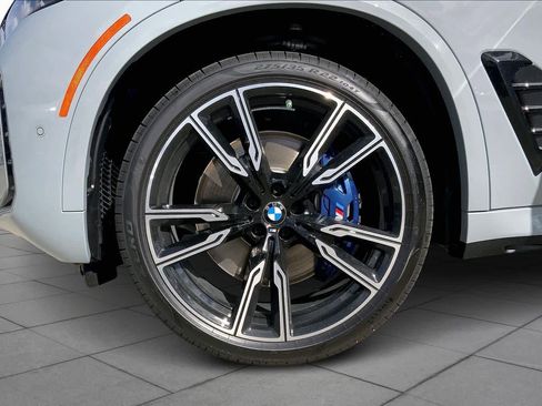 Used 2026 BMW X5 M60i image 11