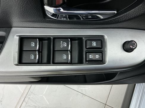 Used 2017 Subaru Crosstrek 2.0i Premium AWD/4WD image 38