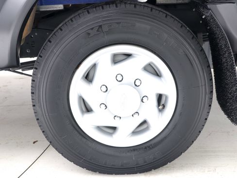 Used 2023 Ford E-350 and Econoline 350 Super Duty w/ Power Windows & Locks Group RWD image 26