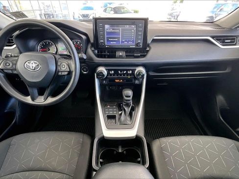 Certified 2022 Toyota RAV4 XLE image 7