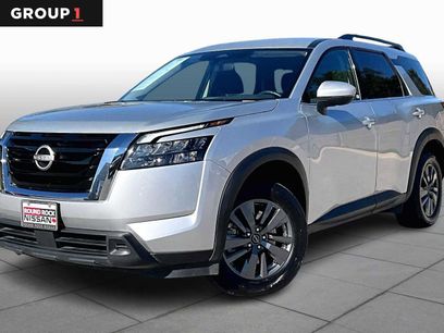 Certified 2024 Nissan Pathfinder SV