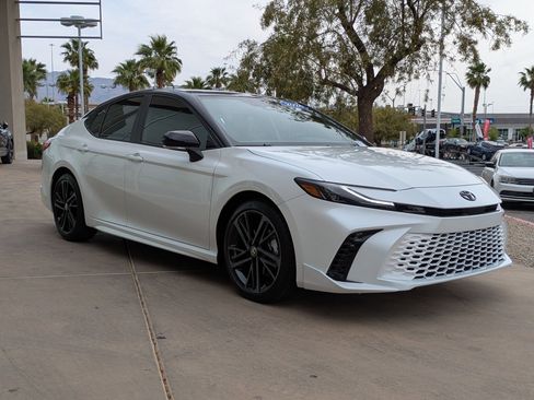 Used 2026 Toyota Camry XSE w/ Premium Package image 7