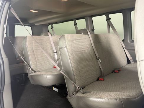 Used 2025 Chevrolet Express 3500 LT w/ LT Preferred Equipment Group RWD image 29