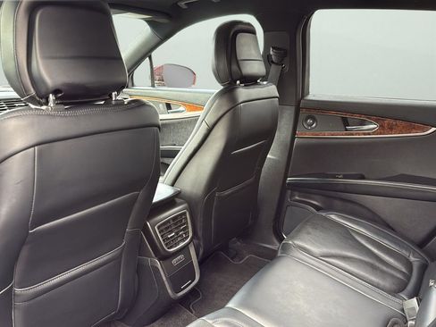 Used 2020 Lincoln Nautilus Reserve w/ Equipment Group 201A image 29