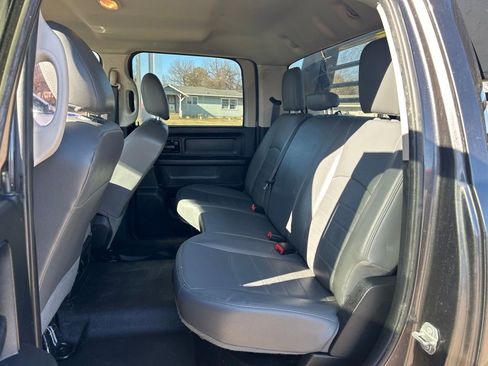Used 2017 RAM 3500 Tradesman w/ Chrome Appearance Group image 12