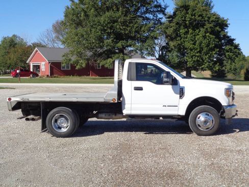 Used 2019 Ford F350 XL w/ XL Value Package image 6