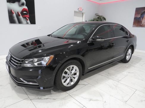 Used 2016 Volkswagen Passat 1.8T R-Line FWD image 7