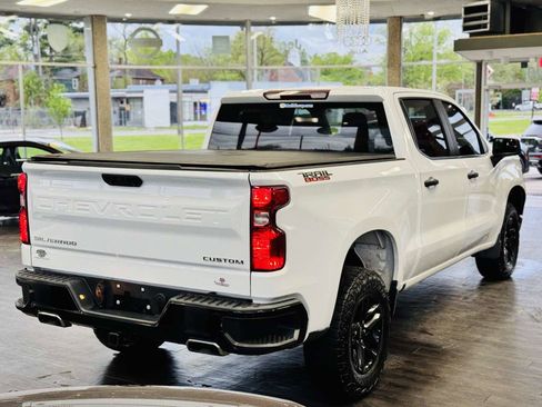 Used 2023 Chevrolet Silverado 1500 Custom Trail Boss AWD/4WD image 9