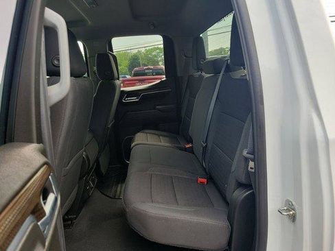 Used 2022 Chevrolet Silverado 1500 LT AWD/4WD image 11