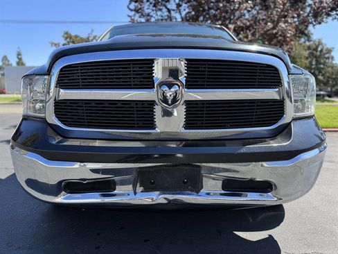 Used 2017 RAM 1500 Classic SLT image 5