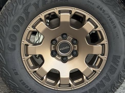 New 2026 Toyota Tacoma 4x4 Double Cab Hybrid image 11