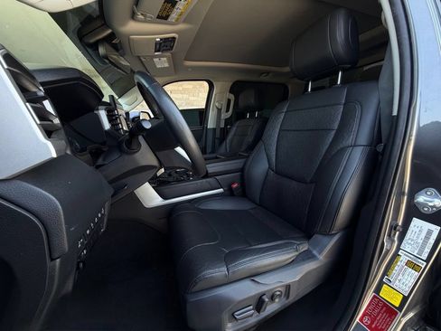 Used 2022 Toyota Tundra Limited AWD/4WD image 4