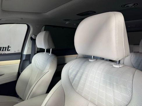 Used 2025 Hyundai Palisade Limited image 3