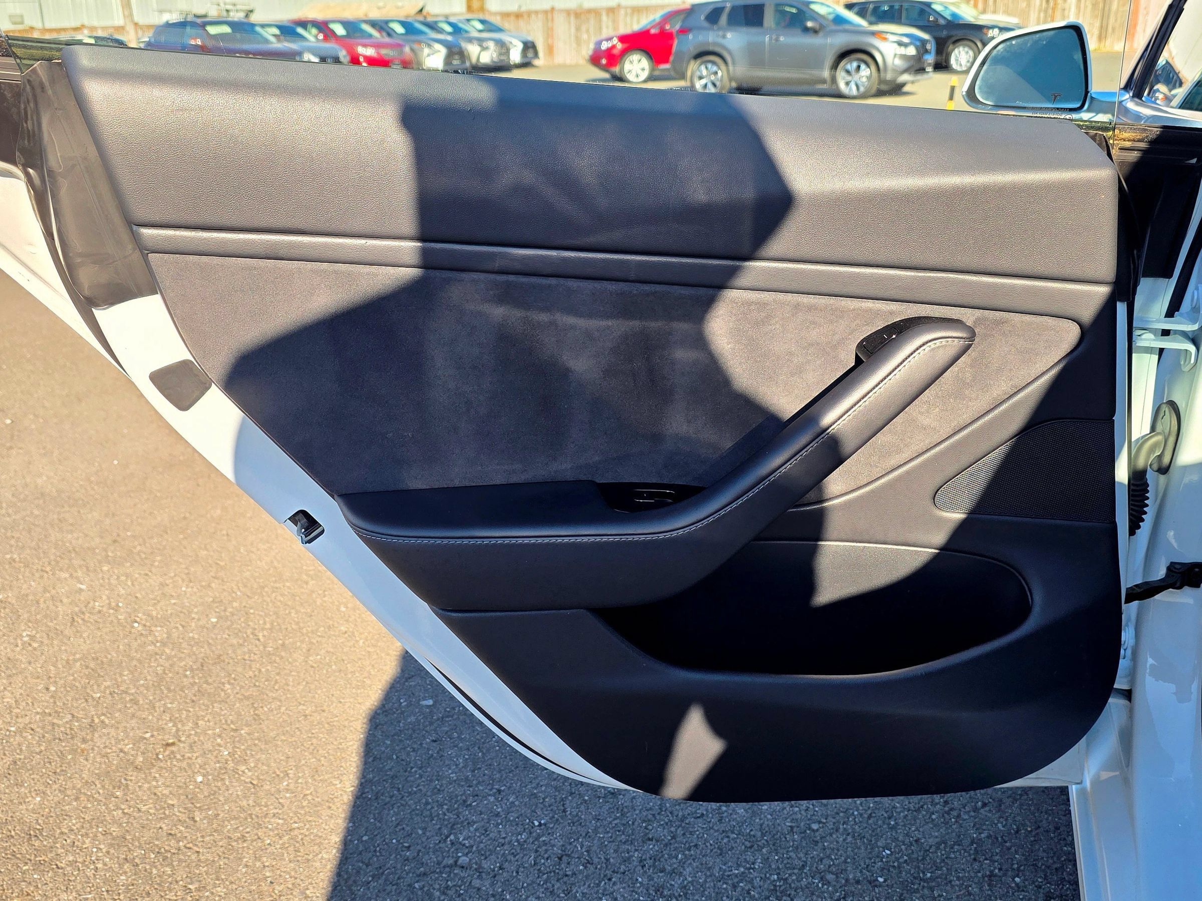 Used 2018 Tesla Model 3 Long Range AWD/4WD image 46