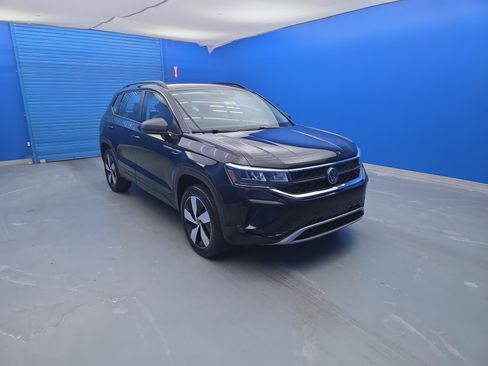 Used 2023 Volkswagen Taos S w/ Driver Assistance Package AWD/4WD image 2