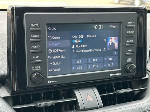 Certified 2021 Toyota RAV4 LE AWD/4WD image 18