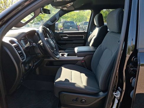 Used 2024 RAM 1500 Big Horn AWD/4WD image 14