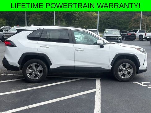 Used 2024 Toyota RAV4 XLE AWD/4WD image 4