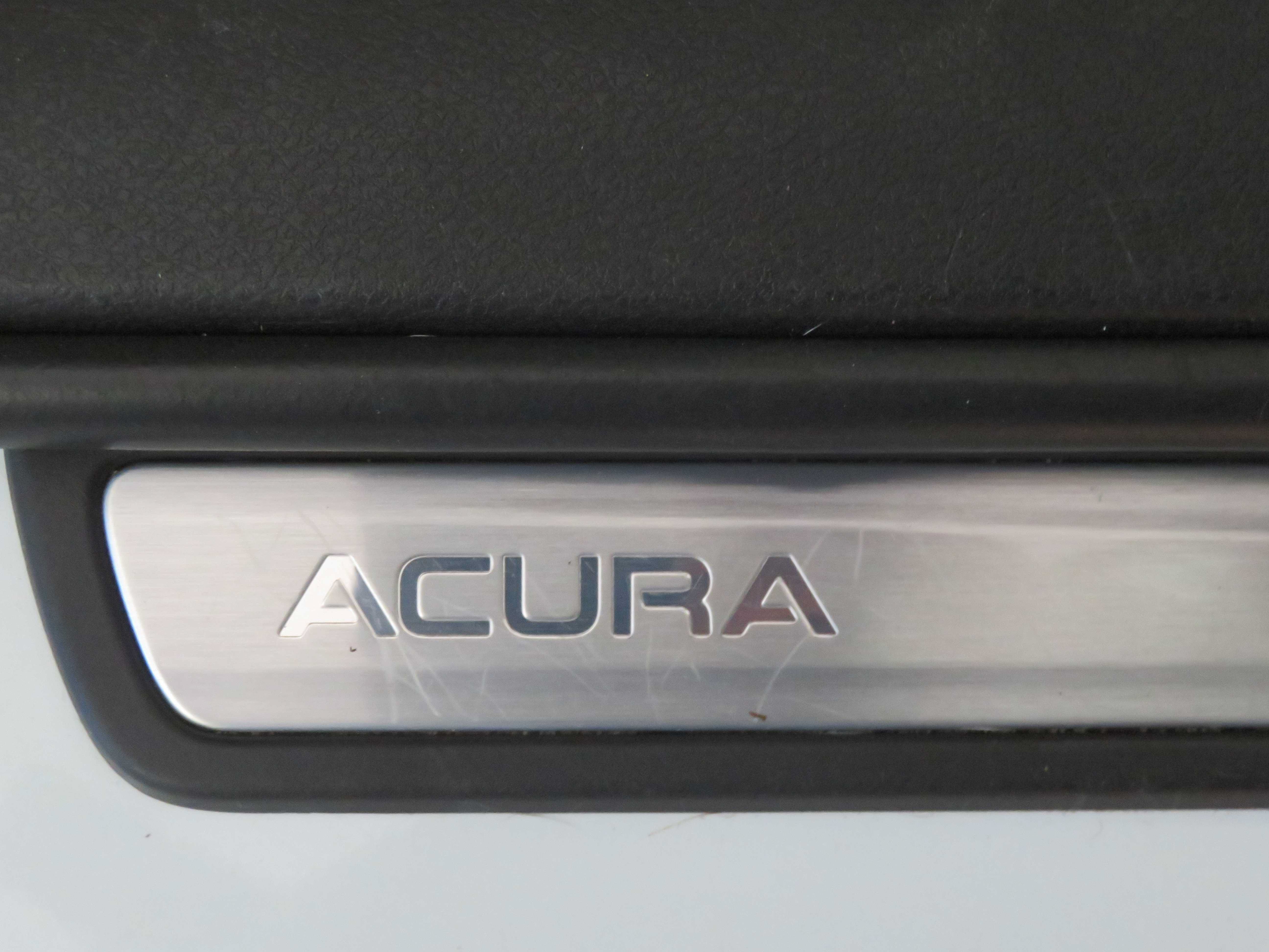 Used 2016 Acura MDX w/ Technology Package AWD/4WD image 32