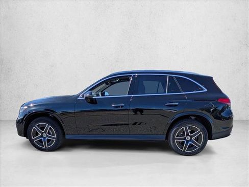 Used 2026 Mercedes-Benz GLC 300 image 5