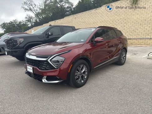 Used 2024 Kia Sportage SX image 1