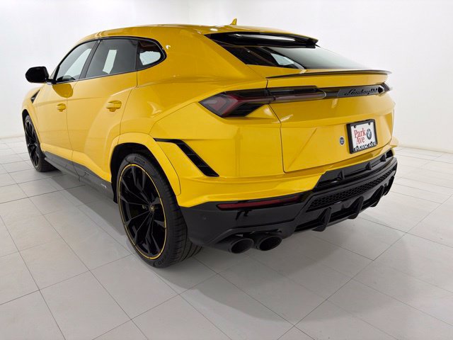 Used 2023 Lamborghini Urus S AWD/4WD image 3