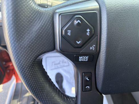 Used 2017 Toyota Tacoma TRD Off-Road w/ Tow Package (A/T) AWD/4WD image 47