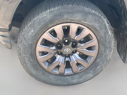 Used 2023 Toyota Tacoma Limited w/ Nightshade Package AWD/4WD image 31