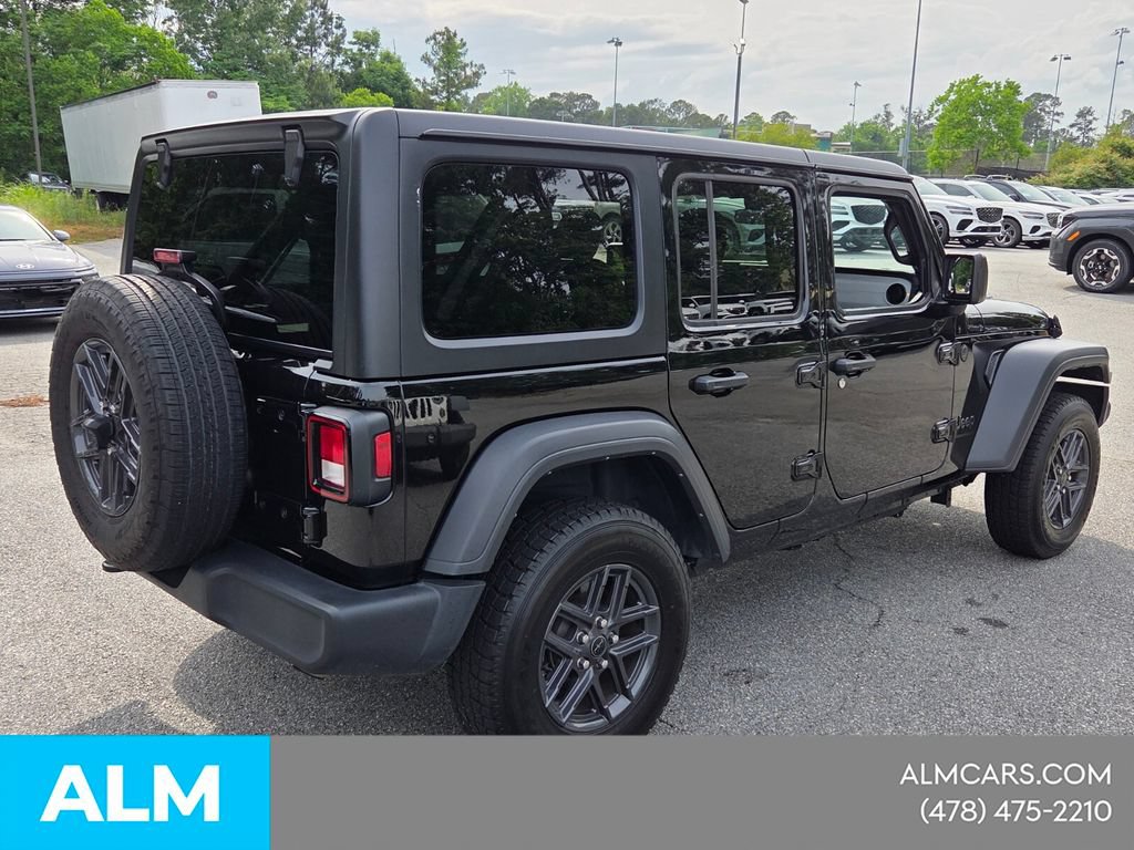 Used 2025 Jeep Wrangler Unlimited Sport AWD/4WD image 13