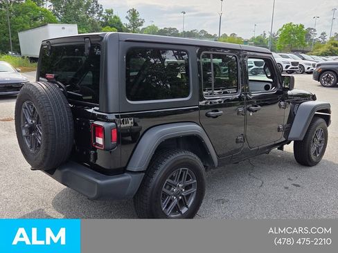 Used 2025 Jeep Wrangler Unlimited Sport AWD/4WD image 13