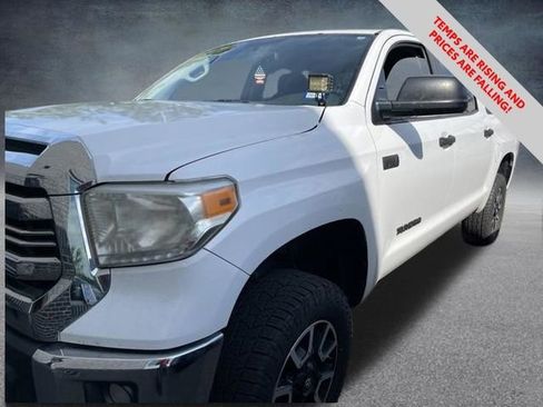 Used 2016 Toyota Tundra SR5 w/ TRD Off Road Package image 20